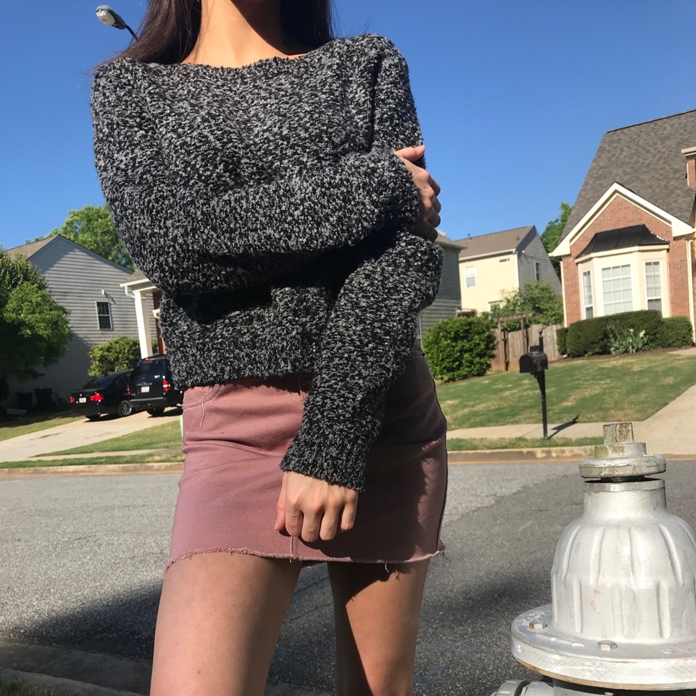 Cropped grey sweater